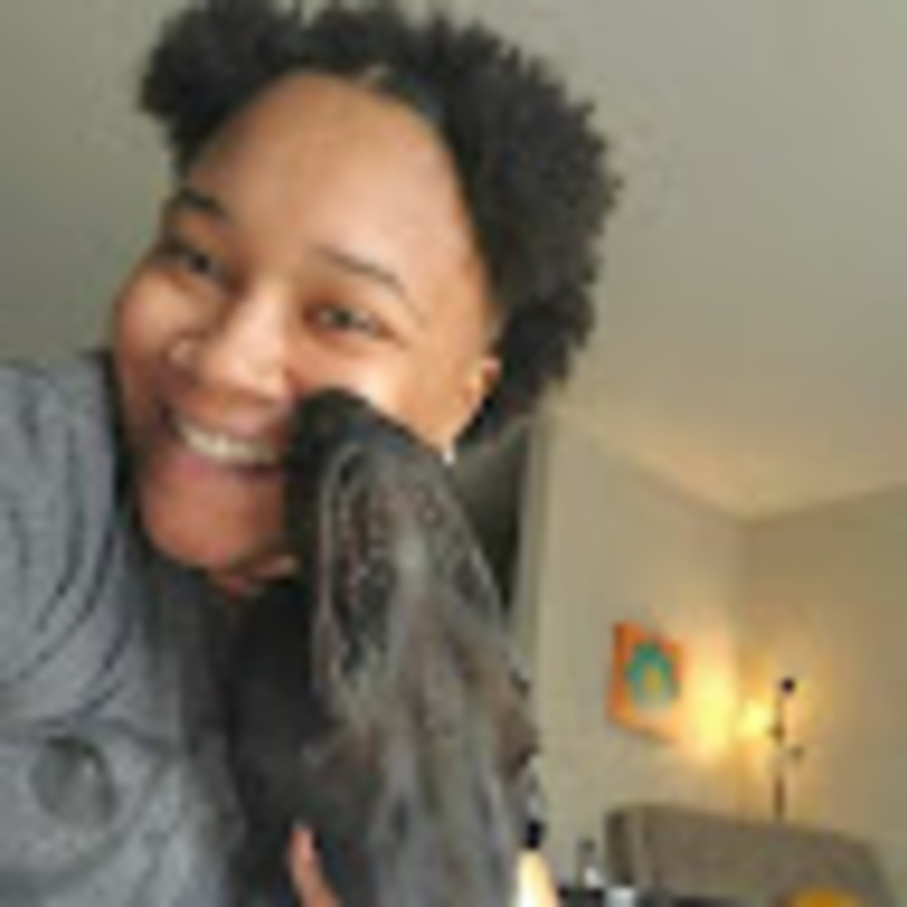 Meet your Posher, Janelle